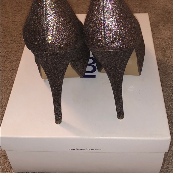 Bakers high heels 💜 - Picture 7 of 15